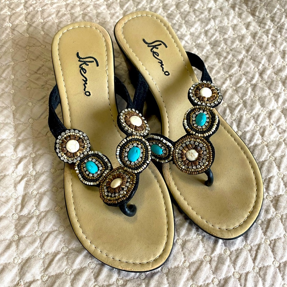 Skemo wedge Sandal.